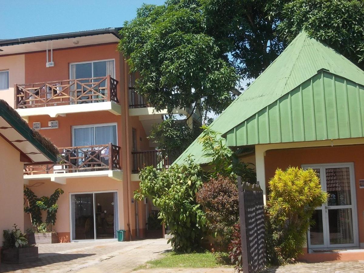 Hotel Restaurant Gites Криби Экстерьер фото